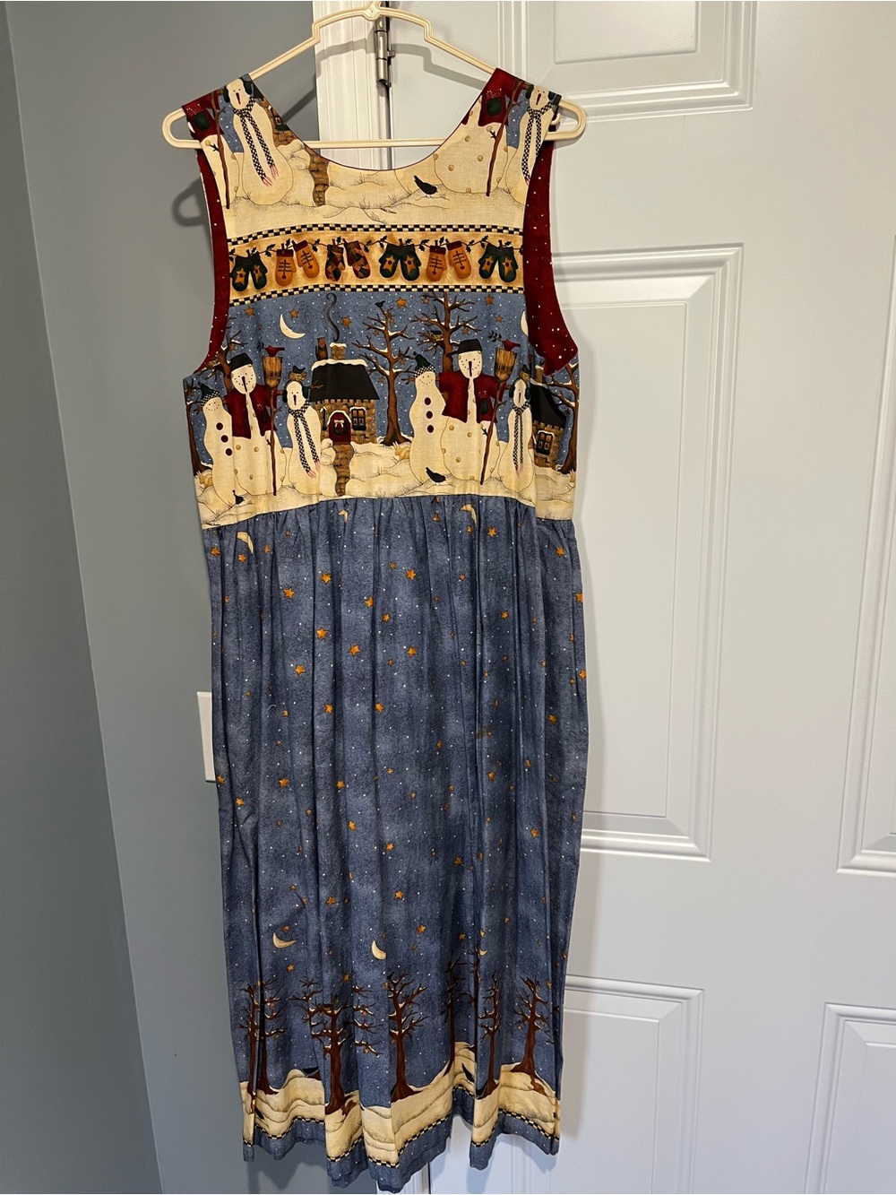 Vintage Sleeveless Blue and Cream Snowman Print Midi Dress
